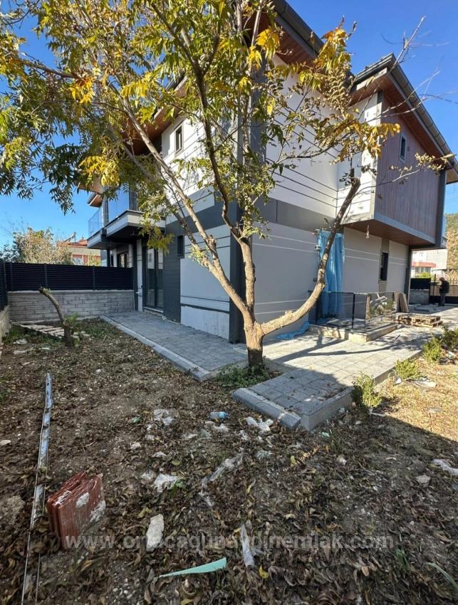 Günaydın Real Estate Offers A Luxury Duplex Villa (4+1 Rooms) For Sale In Yerbelen.