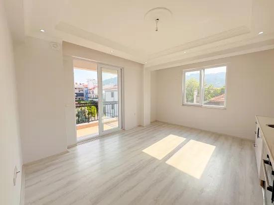Renters The Rental 1+1 Flat - Built-In Set
