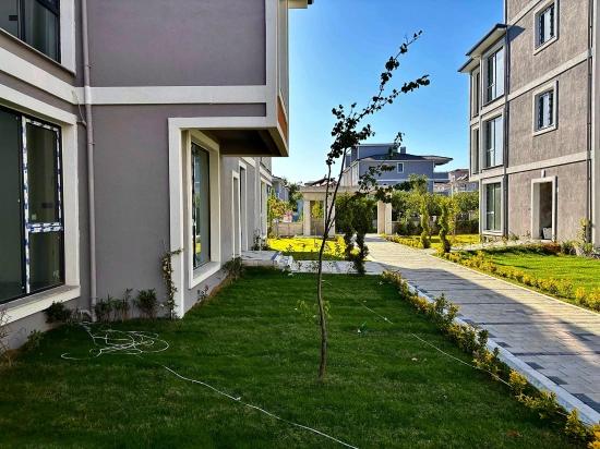 2+1 Luxury Apartment With Pool For Sale In Ortaca Arıkbaşı
