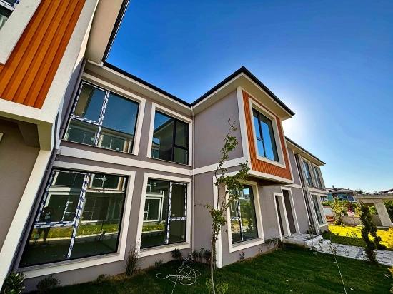 2+1 Luxury Apartment With Pool For Sale In Ortaca Arıkbaşı