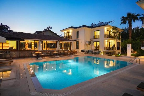 1+1 Apartment With Pool For Rent In Fethiye Ölüdeniz