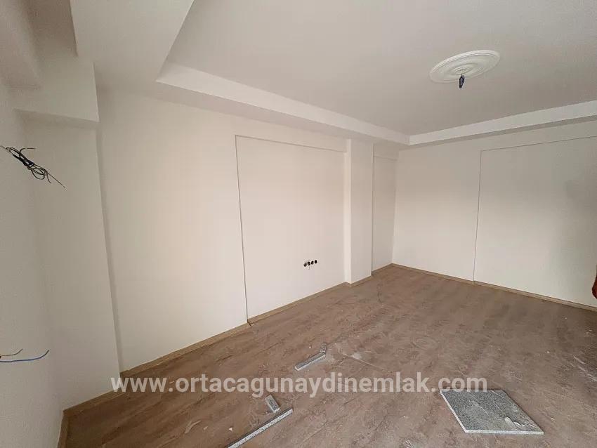 Продается Просторная Квартира 1+1 В Районе Карабурун, Ортача.