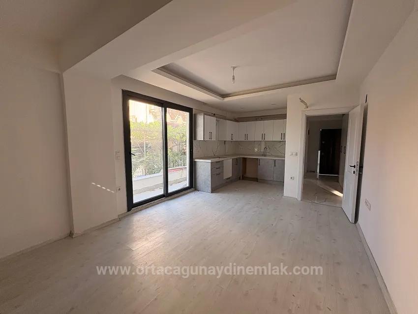 Продается Просторная Квартира 2+1 В Районе Карабурун, Ортача.