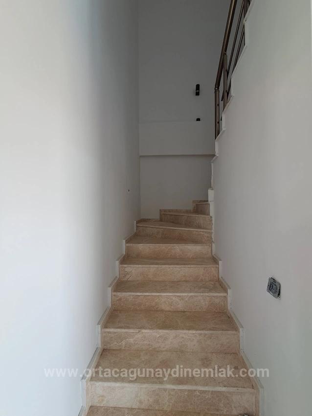 Совершенно Новая Меблированная Вилла 3+1 С Бассейном На Продажу В Районе Ортаджа-Ататюрк