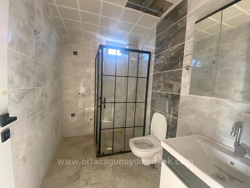 Новая Квартира 1+1 В Жилом Комплексе С Бассейном В Районе Даламан Сёгютлююрт.