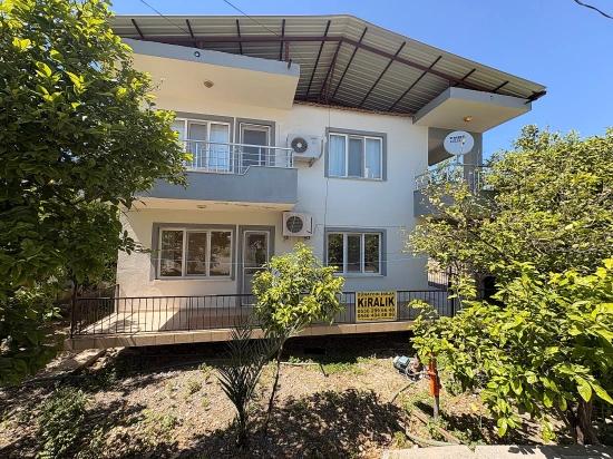 Сдается В Аренду Отдельная Квартира 2+1 С Закрытой Кухней В Районе Ортаджа Экшилиюрт.