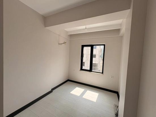 Сдается В Аренду Двухкомнатная Квартира (2+1) На Среднем Этаже В Районе Карабурун, Ортача.