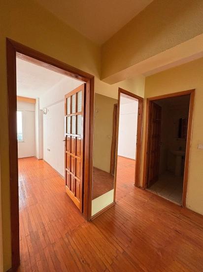Центральном Расположении Закрытая Кухня 2+1 Квартира - Аренда