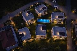 Продается Отдельно Стоящая Вилла 3+1 В Районе Даламан Алтынтас С Общим Бассейном.