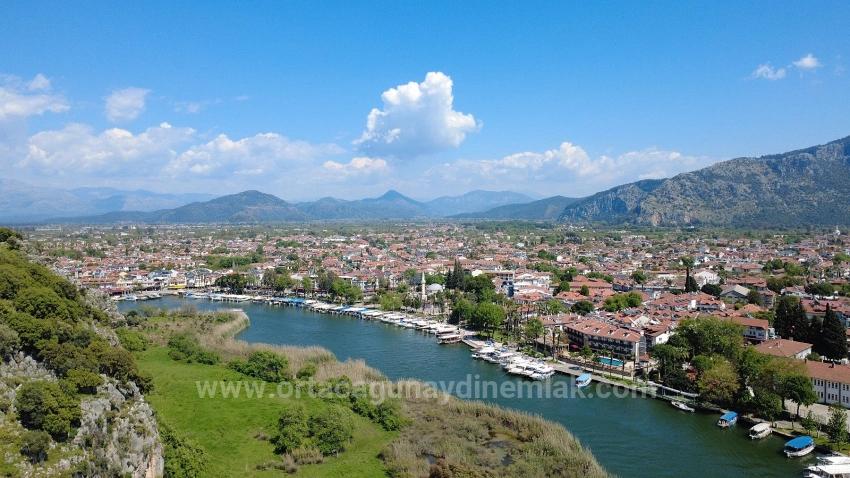 Dalyan Merkez De 500 M2 Arsa İçinde Kiralık 2+1 Müstakil Ev