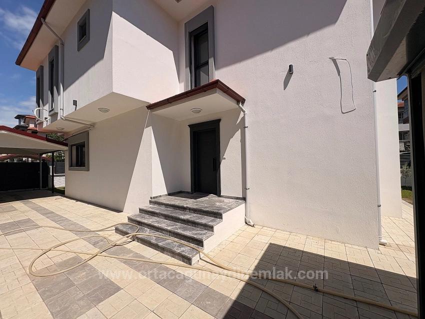 Ortaca Karaburun Mah. Tam Müstakil 4+1 Satılık Sıfır Villa