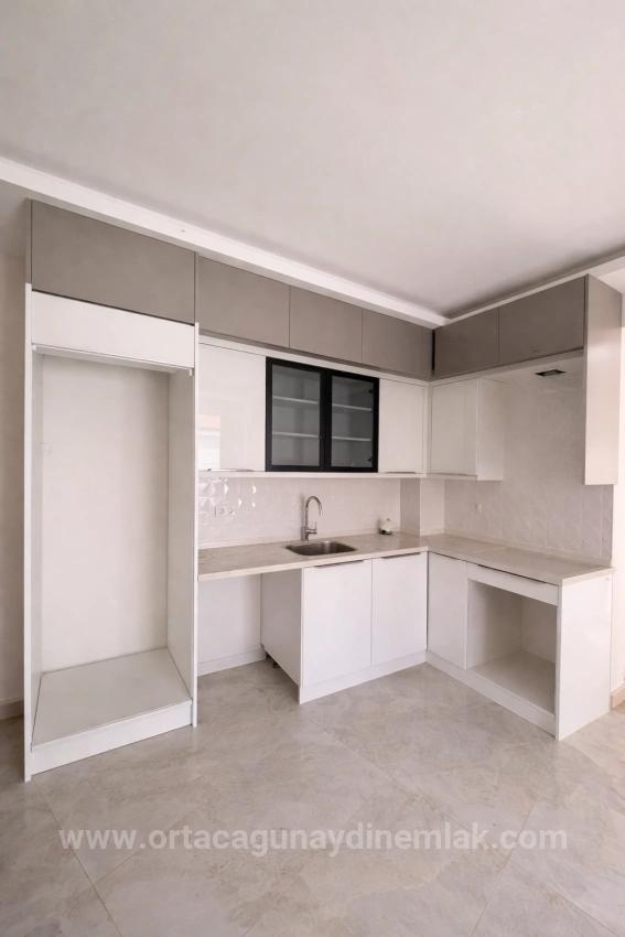 Ortaca Çaylı Mah. Havuzlu 2+1 Sıfır Satılık Daire