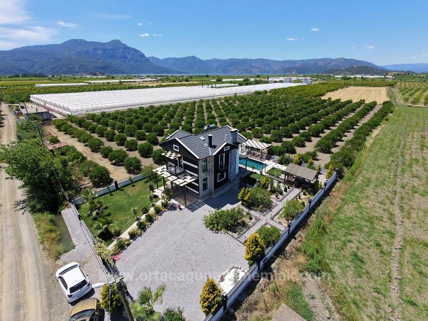 Ortaca Eskiköy Mah. Satılık 4+1 Çiftlik Evi - 14.100 m²