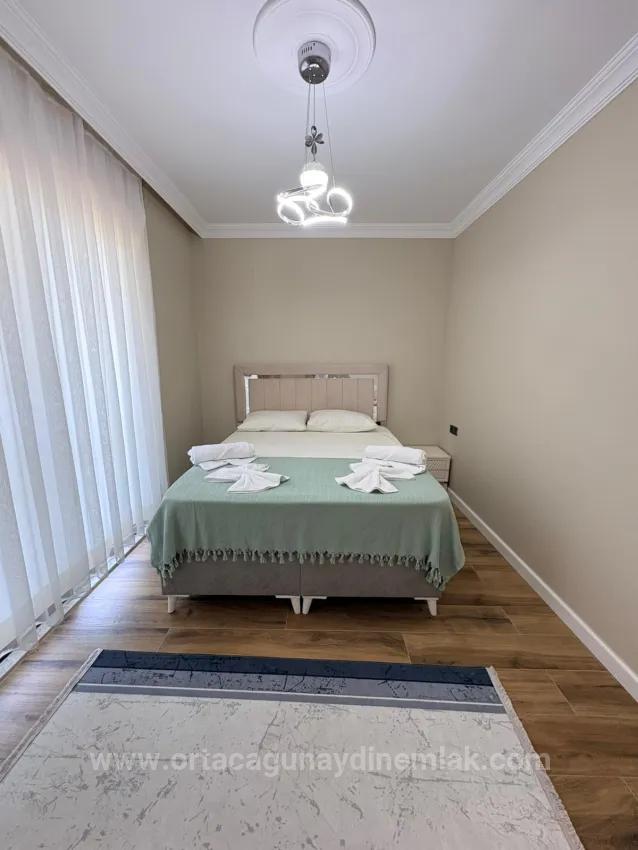Ortaca Cumhuriyet Mahallesi'nde 4+1 Havuzlu Villa