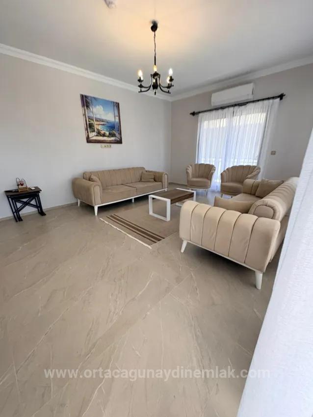 Tepearası Mahallesi'nde 4+1 Müstakil Havuzlu Villa