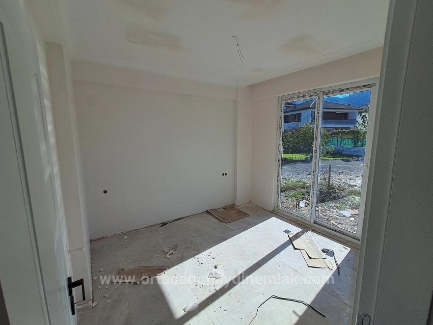 Ortaca Çaylı Tatil Sitesinde 2+1 Havuzlu Lüks Satılık Daire