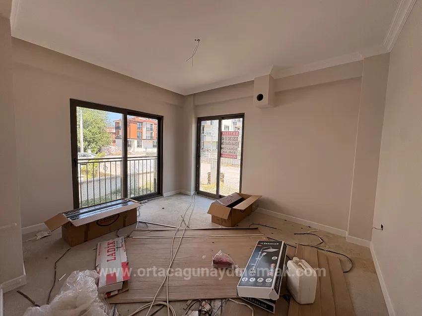 Ortaca Karaburun'da Satılık 2+1 Daire - Havuzlu Site