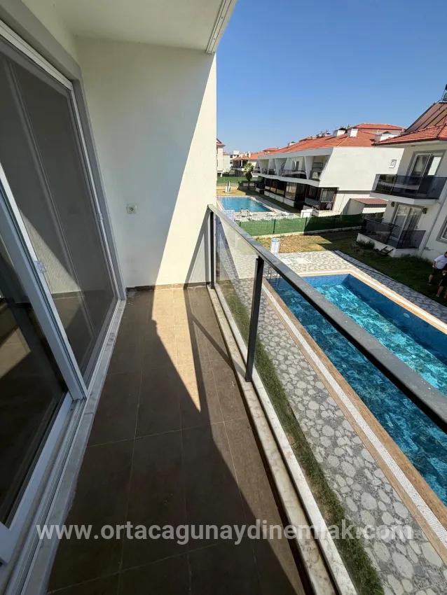 Ortaca Karaburun'da Havuzlu Sitede Kiralık 2+1 Daire