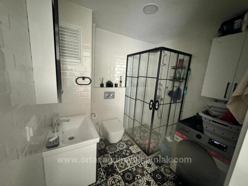 Ortaca Çaylıda Geniş 1+1 Giysi Odalı Panjurlu Eşyasız Kiralık Daire