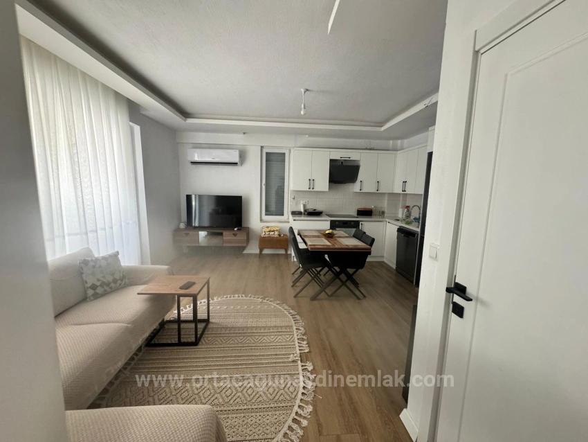 Ortaca Çaylıda Geniş 1+1 Giysi Odalı Panjurlu Eşyasız Kiralık Daire