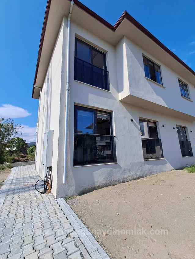 Ortaca Atatürk Mahallesinde 3+1 Sıfır Eşyalı Satılık Havuzlu Villa