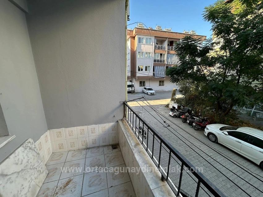 Ortaca Merkezde 2+1 Kapalı Mutfak Yenilenmiş Satılık Daire