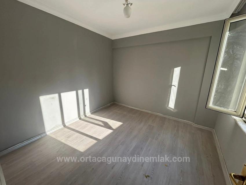 Ortaca Merkezde 2+1 Kapalı Mutfak Yenilenmiş Satılık Daire