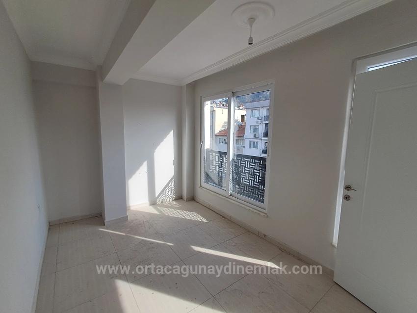 Günaydın Emlaktan Cadde Üzeri 1+1 Sıfır Kiralık Daire