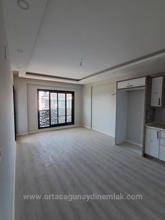 Günaydın Emlaktan Bahçelievlerde Havuzlu Site Satılık 2+1 Daire