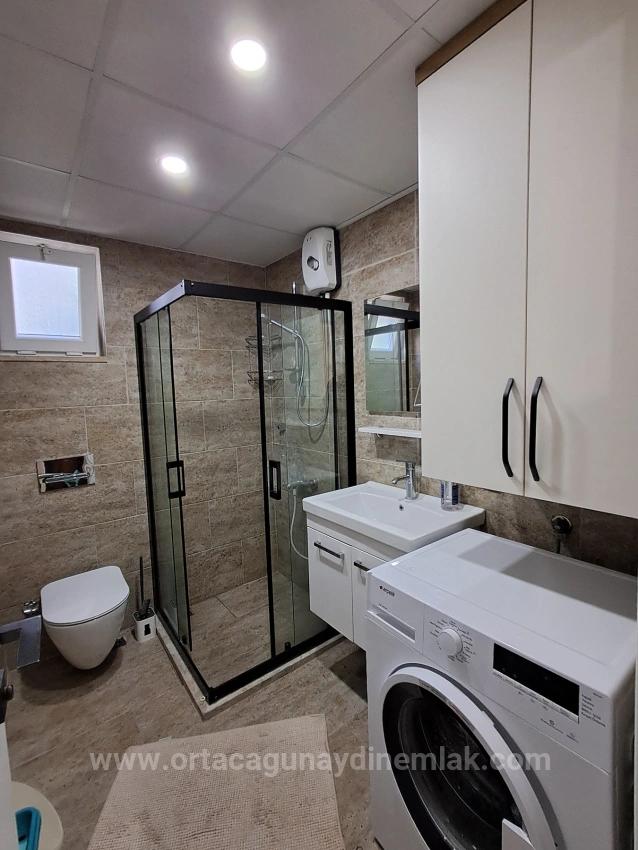 Günaydın Emlaktan Karaburunda Havuzlu Site Eşyalı 2+1 Kiralık Daire