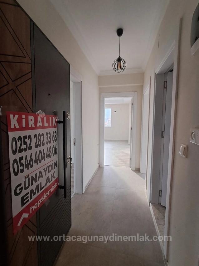 Günaydın Emlaktan Kiralık Havuzlu Sitede 2+1 Daire