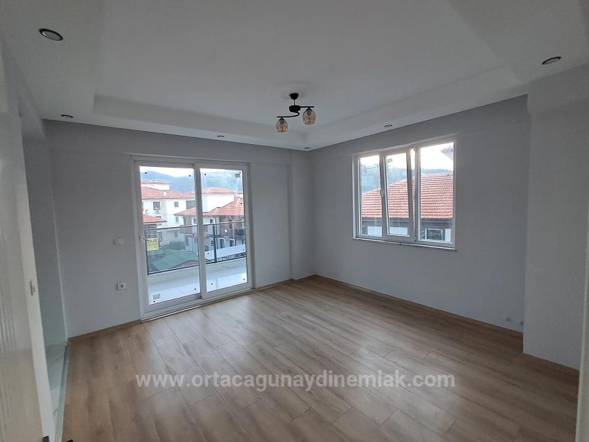 Günaydın Emlaktan Karaburunda Satılık Gizli Mutfaklı 2+1 Daire