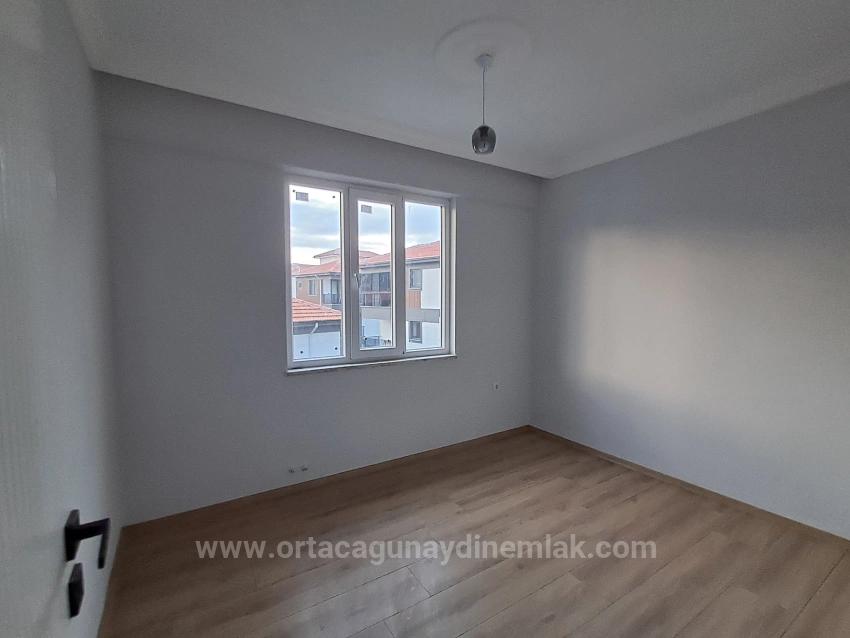 Günaydın Emlaktan Karaburunda Satılık Gizli Mutfaklı 2+1 Daire