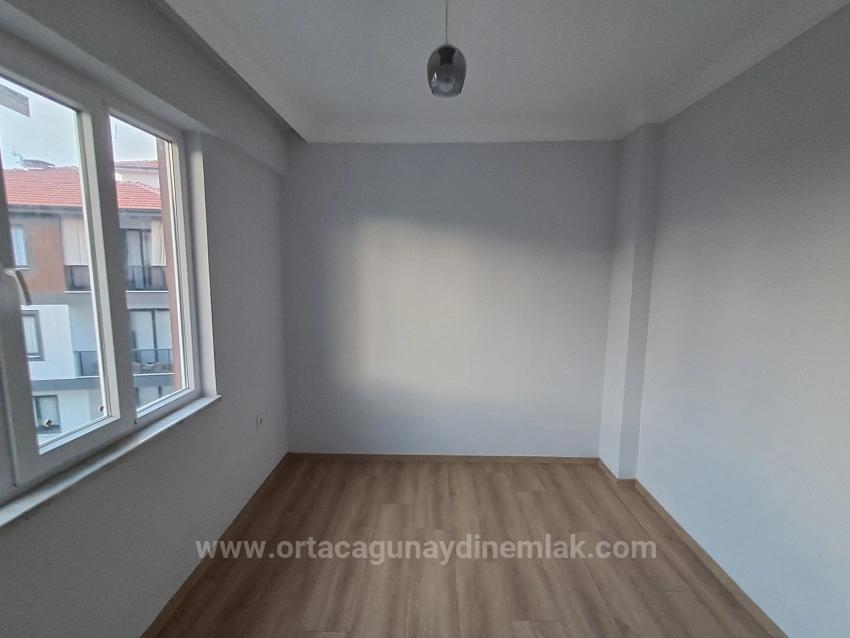 Günaydın Emlaktan Karaburunda Satılık Gizli Mutfaklı 2+1 Daire