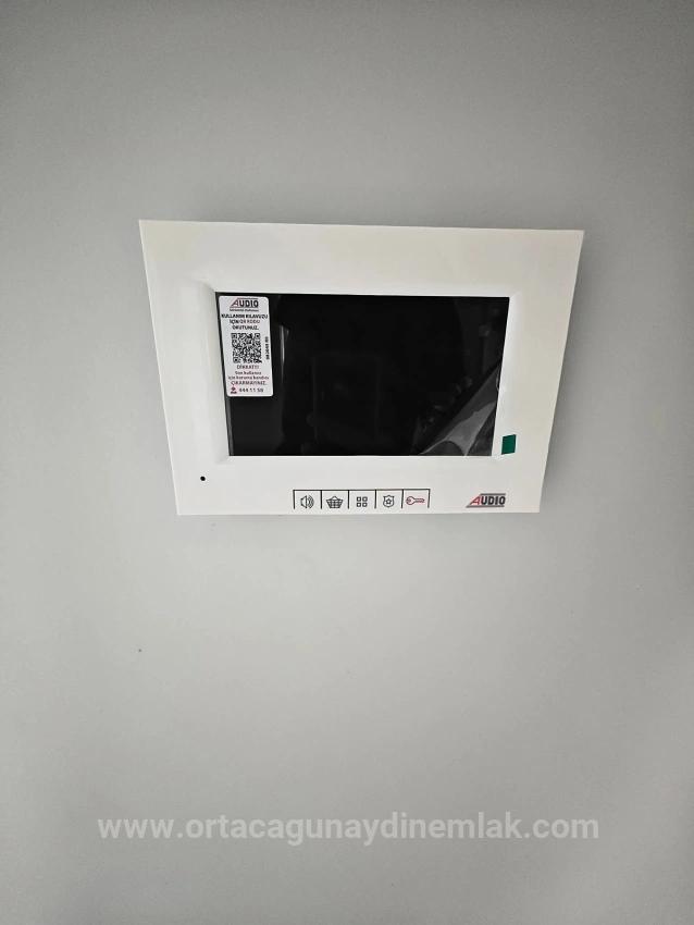 Günaydın Emlaktan Satılık Merkezde Ebeveyn Banyolu 2+1 Daire