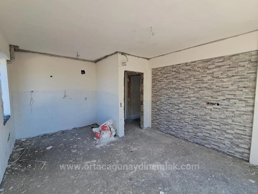 Günaydın Emlaktan Karaburunda Sıfır 1+1 Satılık Daire