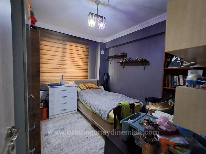 Günaydın Emlaktan Bahçelievlerde Müstakil Girişli 2+1 Satılık Daire