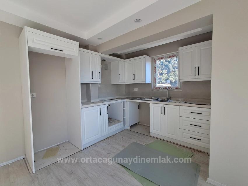 Günaydın Emlaktan Atatürk Mahallesinde 2+1 Havuzlu Satılık Daire