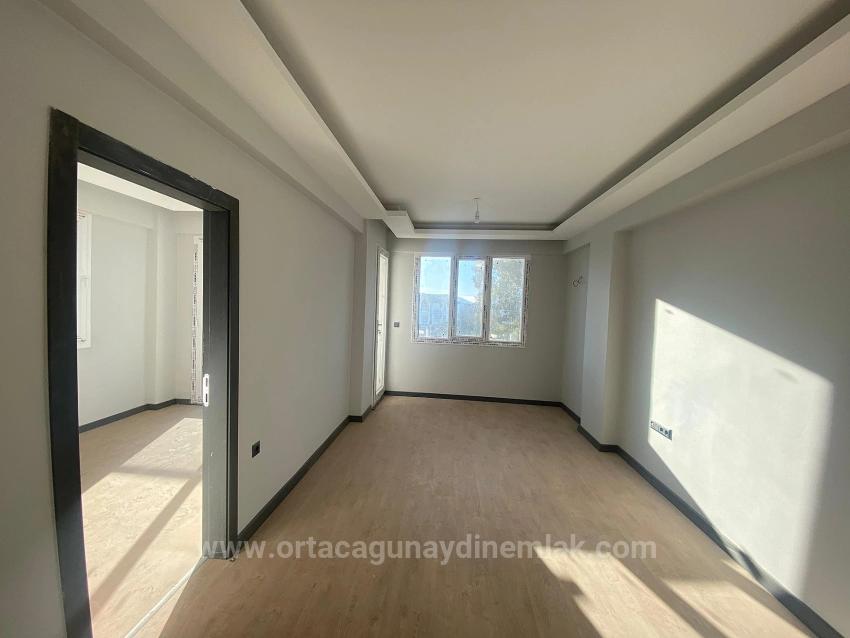 Dalaman Söğütlüyurt Mahallesinde Havuzlu Sitede 1+1 Sıfır Daire