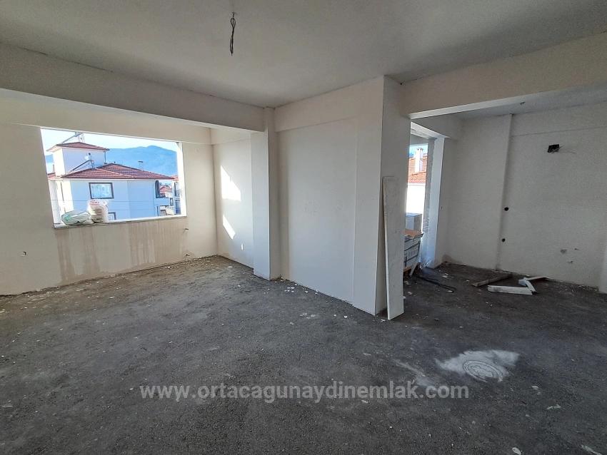 Ortaca Karaburun Mahallesinde Geniş Satılık 2+1 Daire