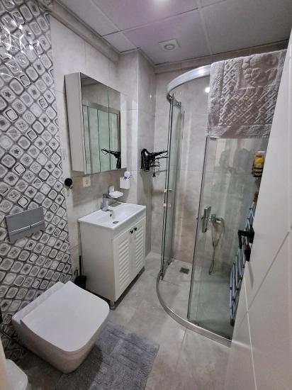 Ortaca Çaylıda Eşyalı 2+1 Geniş Satılık Daire