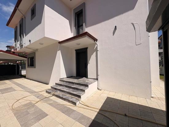 Ortaca Karaburun Mah. Tam Müstakil 4+1 Satılık Sıfır Villa