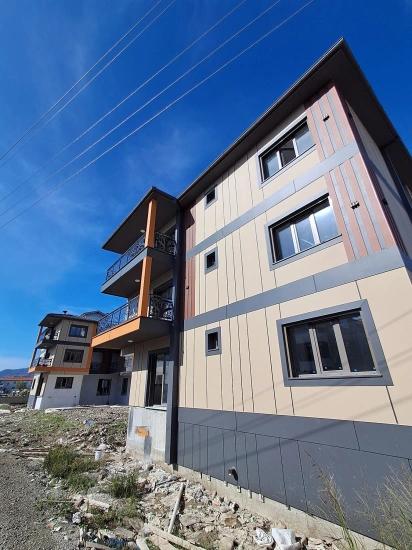 Ortaca Bahçelievlerde Havuzlu Lüks Sitede 1+1 Satılık Daire