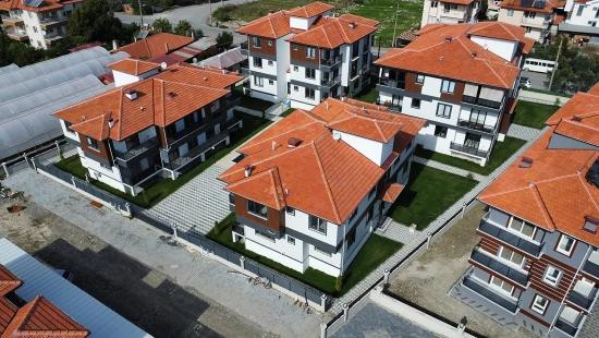 Ortaca Karaburunda Havuzlu Site İçinde 1+1 Satılık Daire