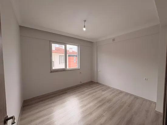 Ortaca Çaylı da kiralık 1+1 daire, havuzlu sitede, ankastre setli