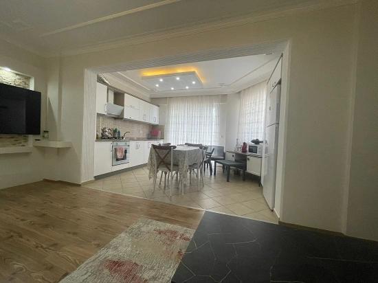 Ortaca Cumhuriyet De Kapalı Otoparklı 3+1 Geniş Satılık Daire