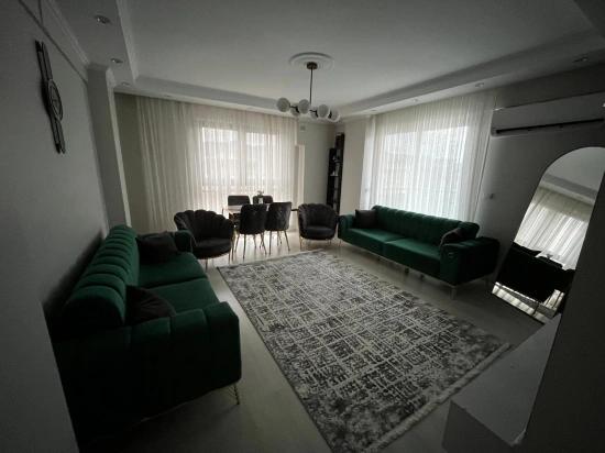 Günaydın Emlaktan Cadde Üzeri Kapalı Mutfak 2+1 Satılık Daire