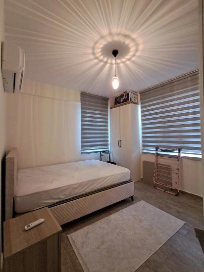 Günaydın Emlaktan Karaburunda Havuzlu Site Eşyalı 2+1 Kiralık Daire