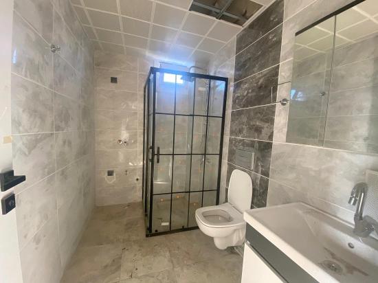 Dalaman Söğütlüyurt Mahallesinde Havuzlu Sitede 1+1 Sıfır Daire