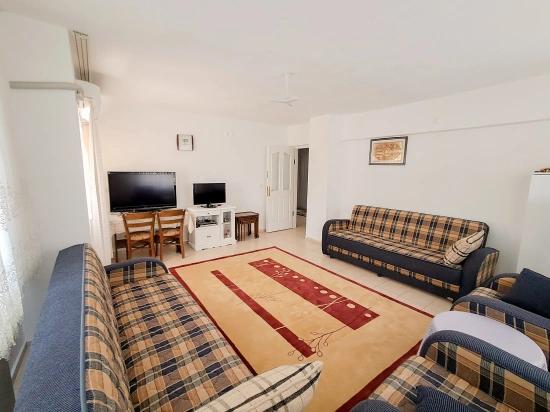 Ortaca Bahçelievler Mahallesinde 2+1 Kapalı Mutfak Satılık Daire